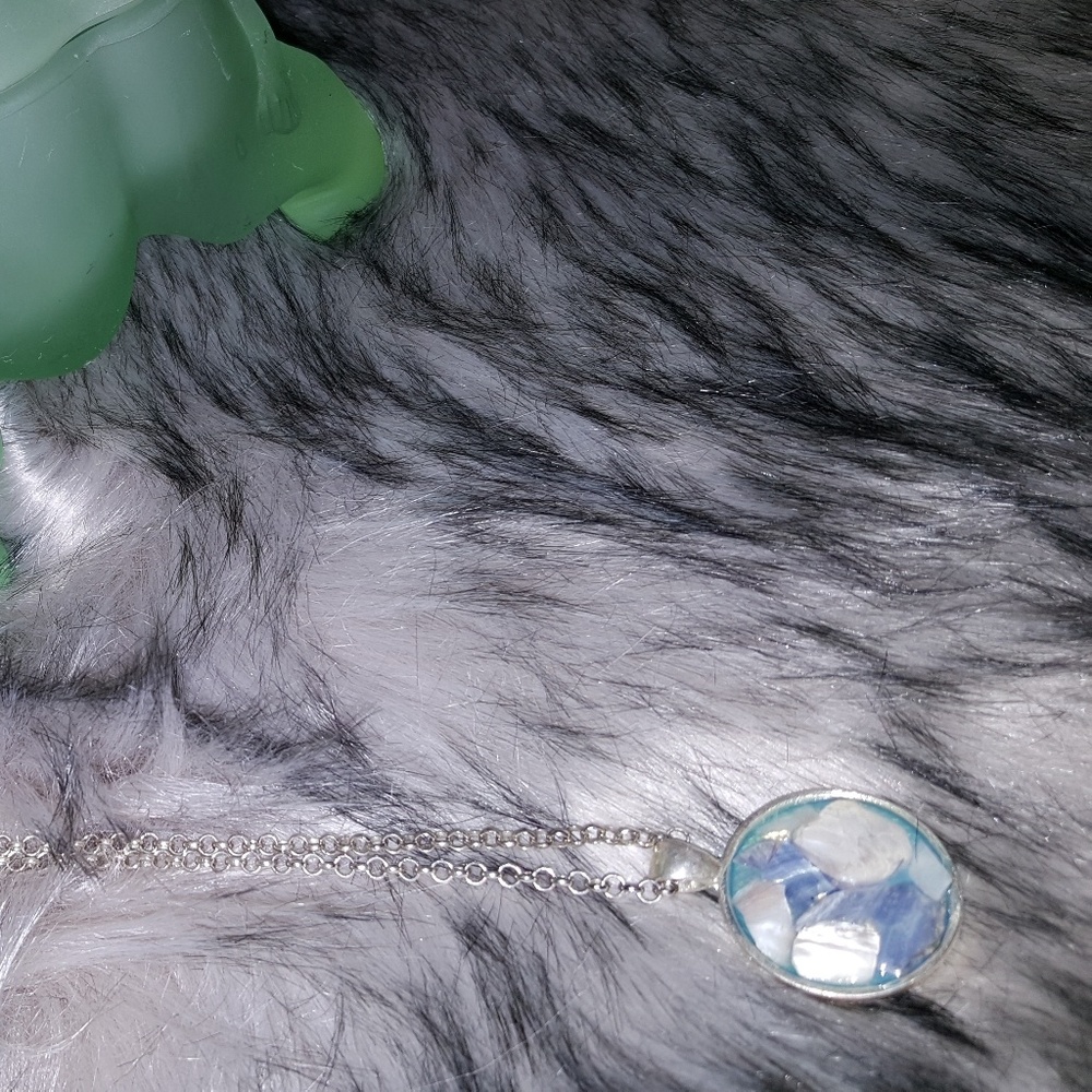 Necklace - Picture 4 of 4
